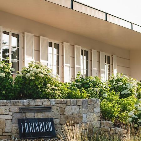 Weingut Silvia Heinrich Bed & Breakfast Deutschkreutz Exterior photo