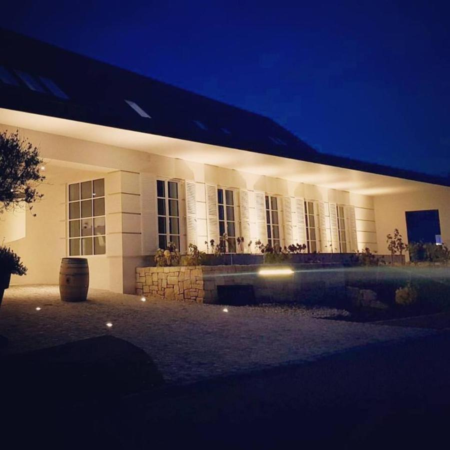 Weingut Silvia Heinrich Bed & Breakfast Deutschkreutz Exterior photo